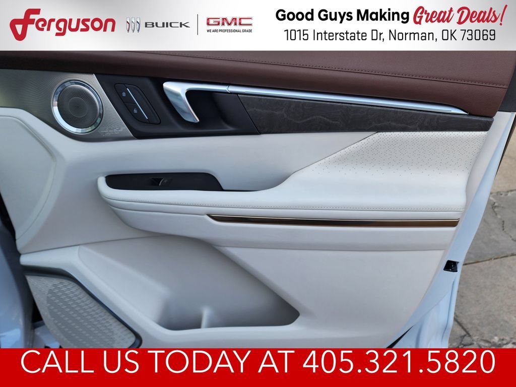 2026 Buick Enclave Avenir - Photo 38