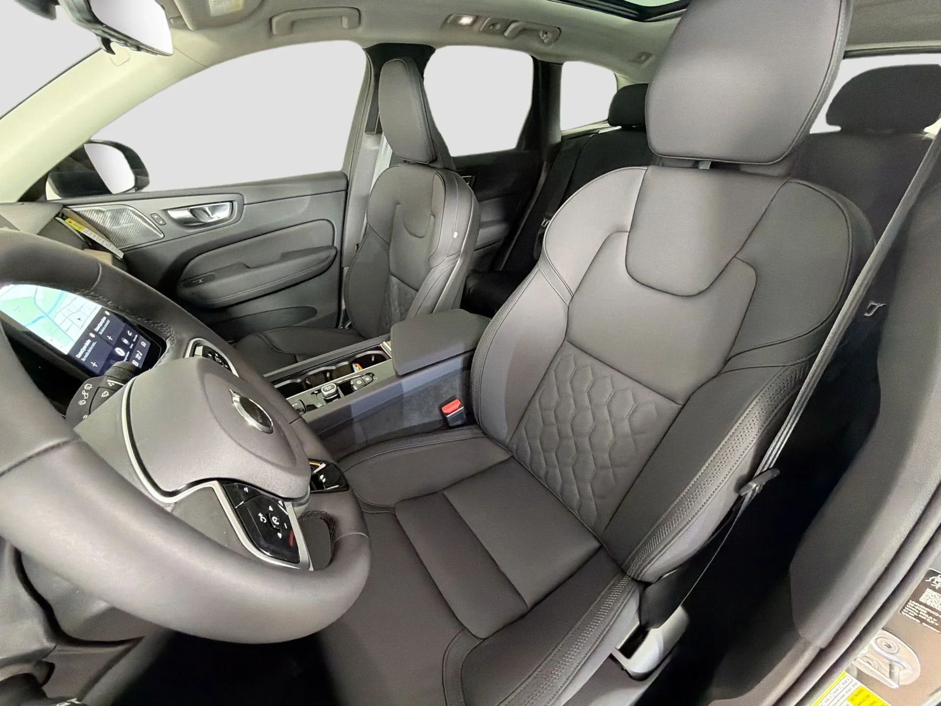 New 2026  Volvo T8 Plus image 19