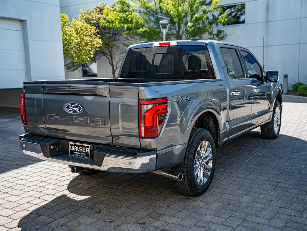 Used 2024 Gray Ford Lariat image 5