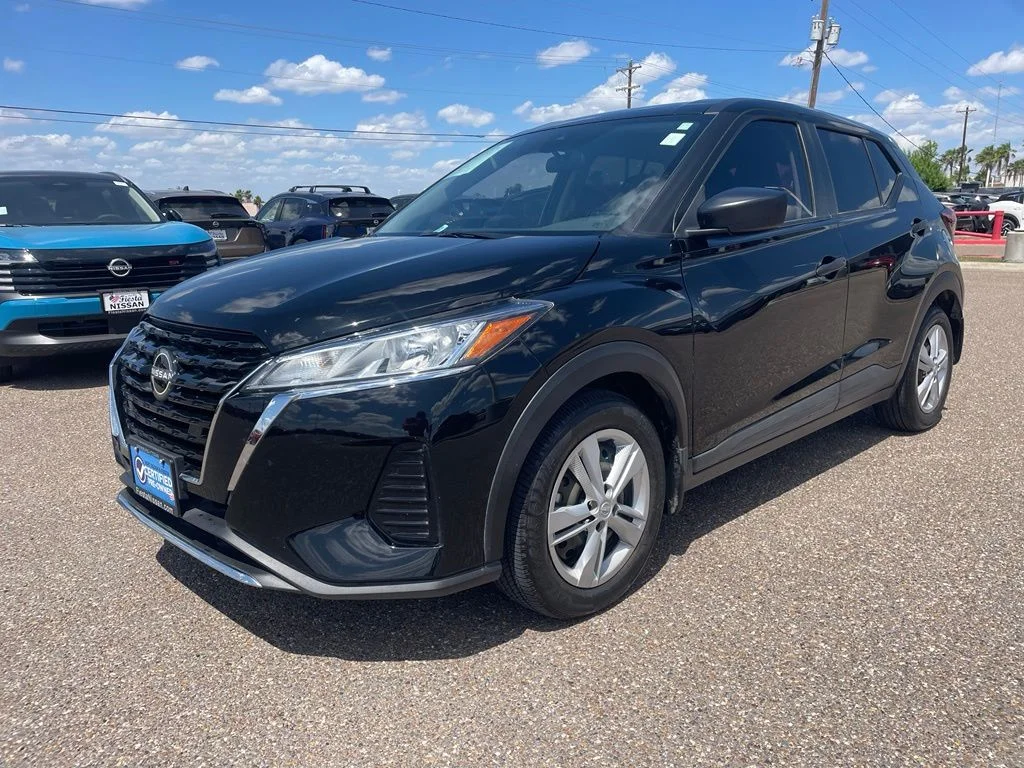 Used 2025 Black Nissan S image 3