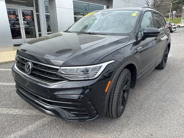 2023 Volkswagen Tiguan SE R-LINE BLACK