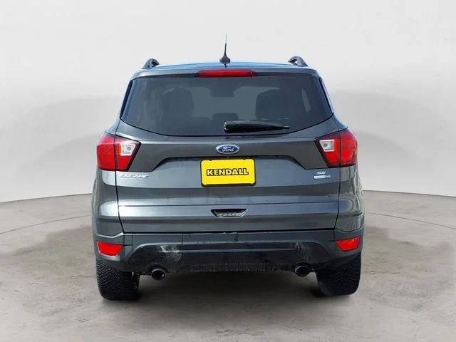 Used 2019 Magnetic Ford SE image 4