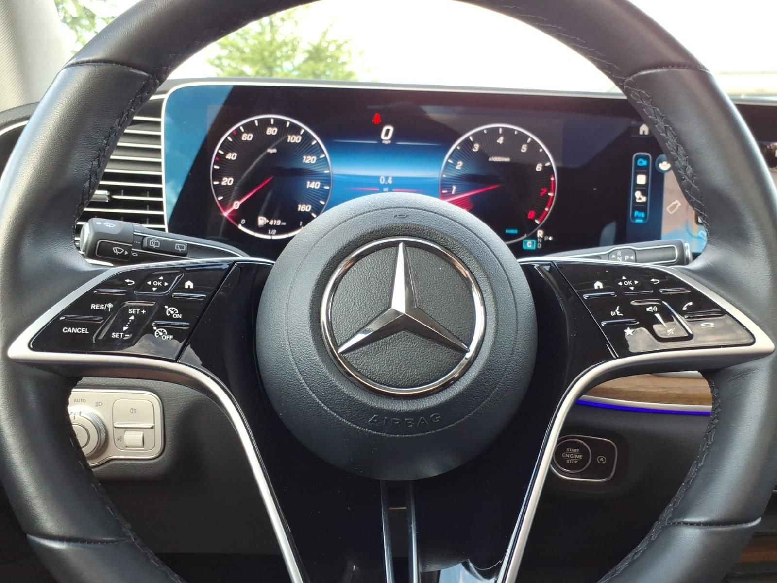 Certified Used 2025  Mercedes-Benz GLE 350 image 30