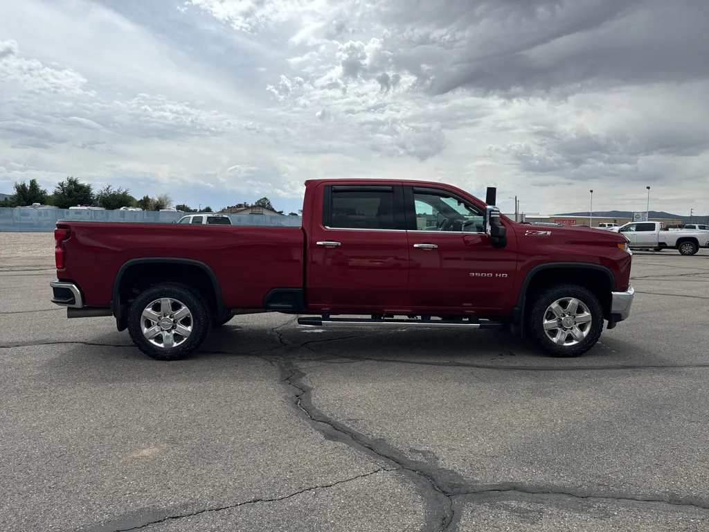 Used 2020 CAJUN RED TINTCOAT Chevrolet LTZ image 4