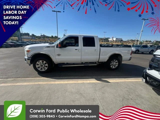 Used 2015 White Ford Lariat image 3