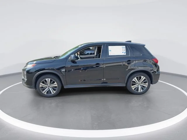 Used 2025 Black Mitsubishi  image 5