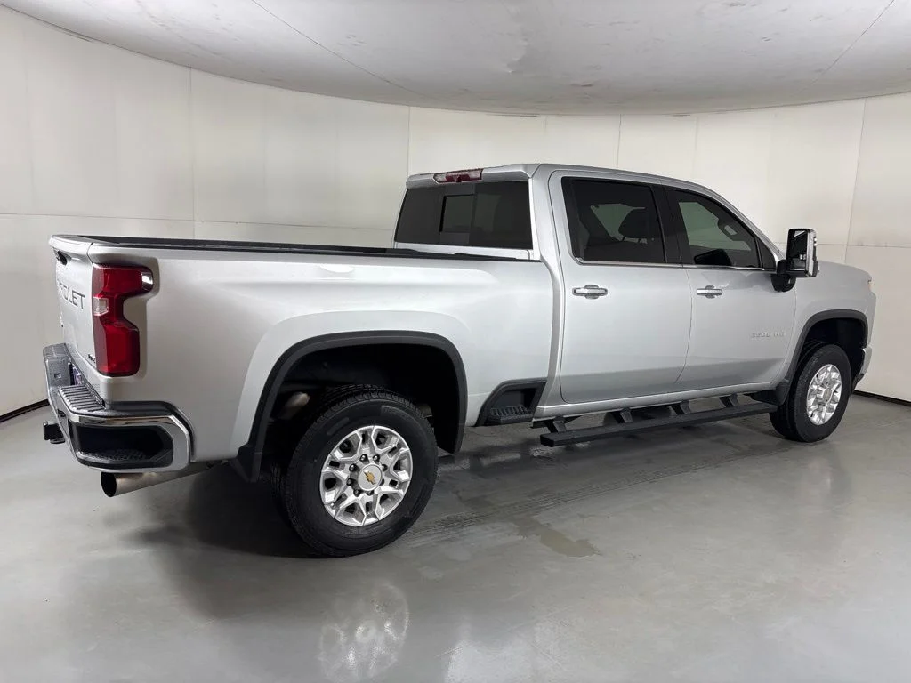 Used 2021 Silver Chevrolet LTZ image 10