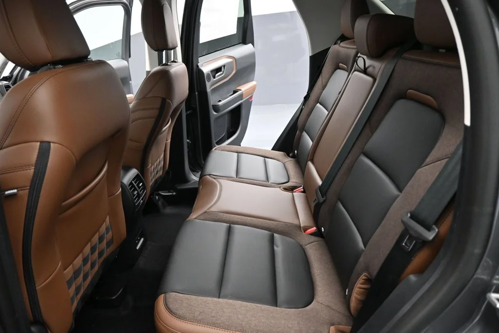 New 2026 Carbonized Gray Metallic Ford Outer Banks image 19