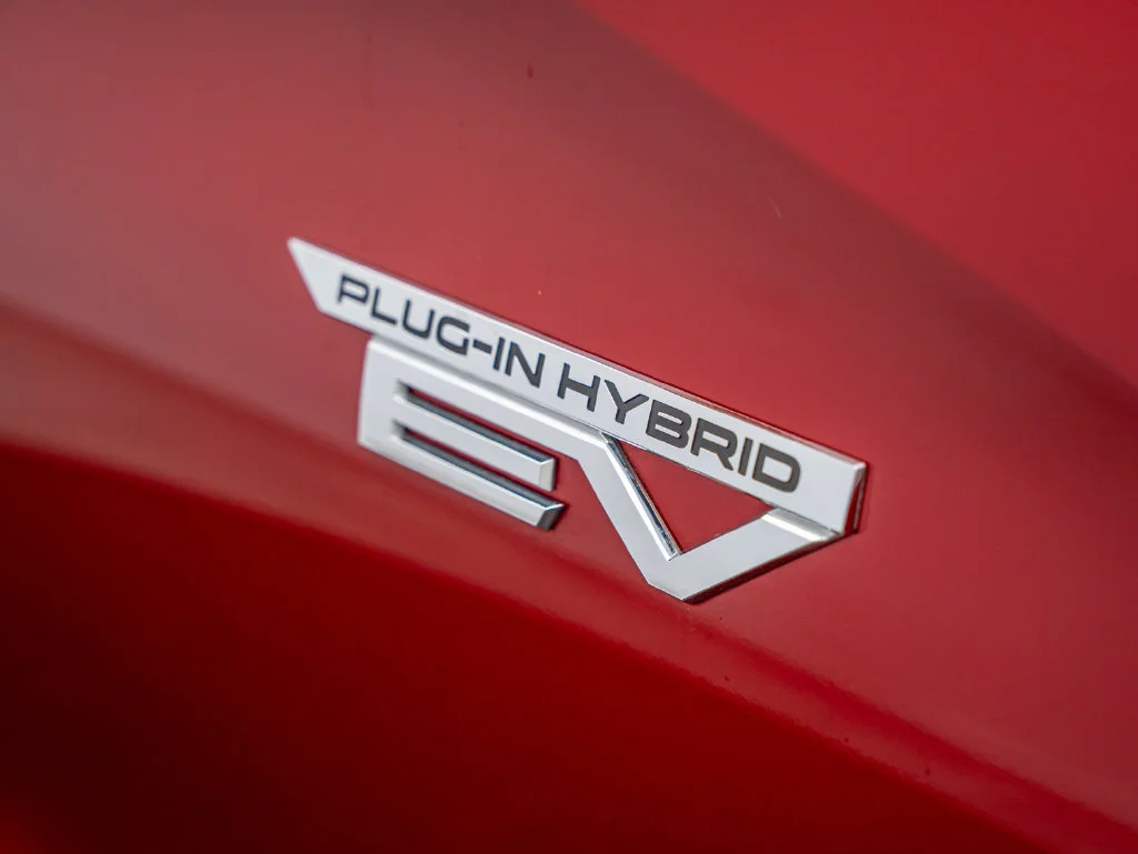 Used 2025 Red Diamond Mitsubishi SEL image 20