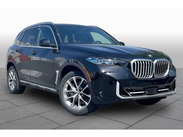 New 2026 Black Sapphire Metallic BMW xDrive40i image 2