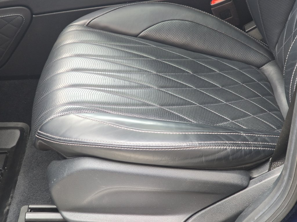 Used 2022 Blue Mercedes-Benz G 63 AMG® image 32