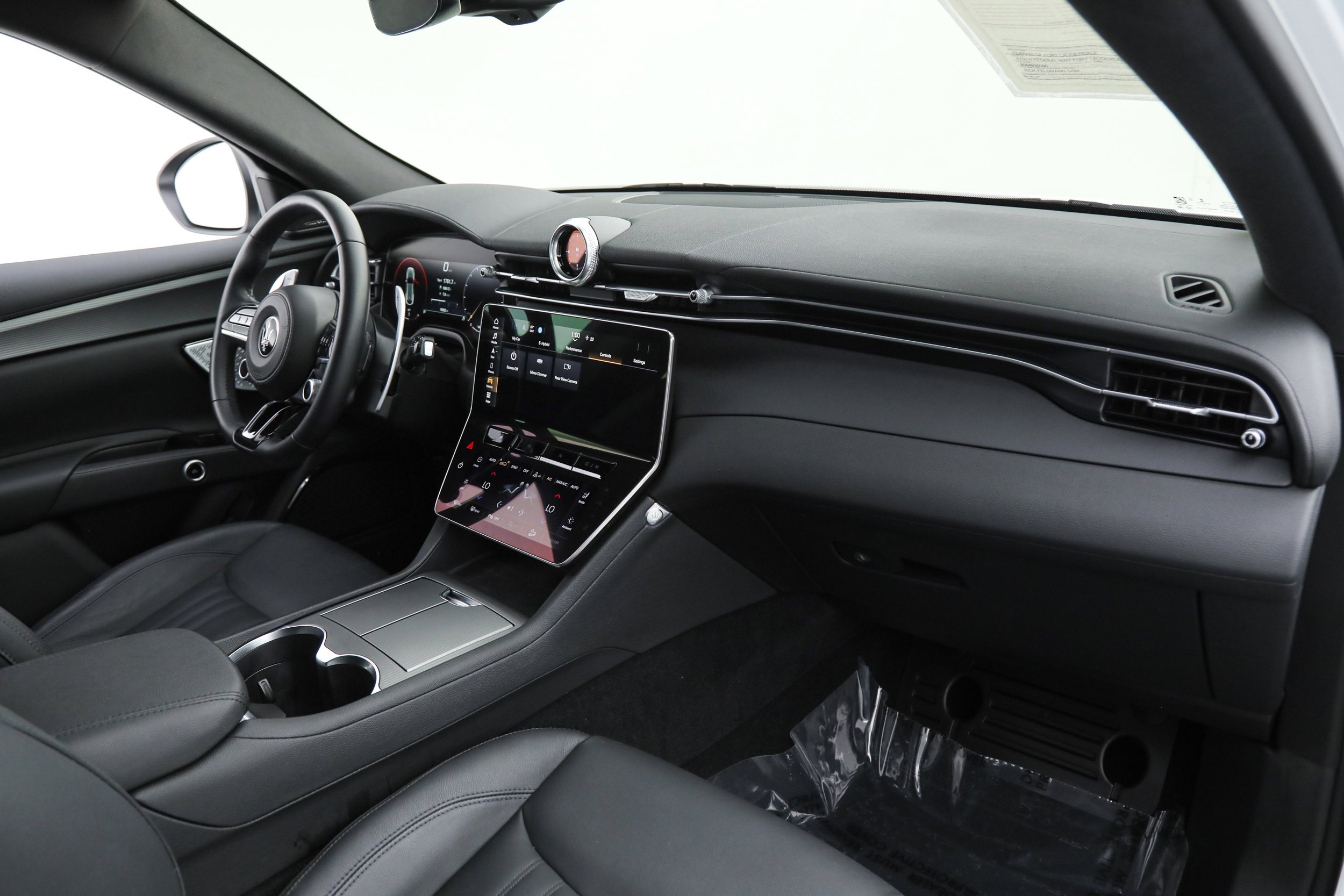 Used 2023 White Maserati GT image 11