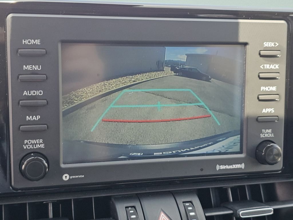 Used 2022 Silver Sky Metallic Toyota XLE Premium image 9