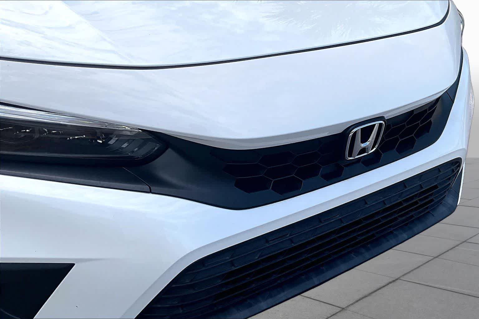 Used 2024 Platinum White Pearl Honda Sport image 29