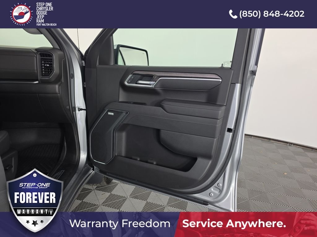 Used 2026 Gray Chevrolet LTZ image 31