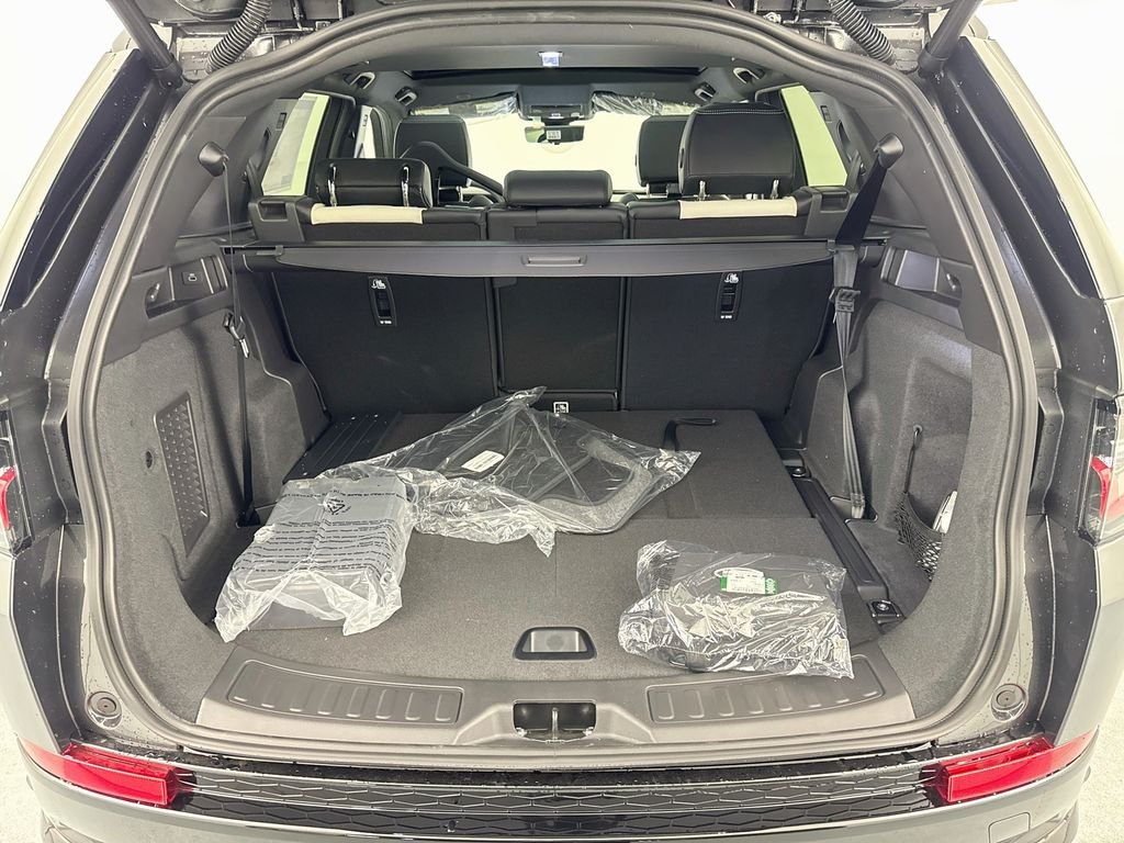 New 2026 Carpathian Grey Land Rover Landmark image 28