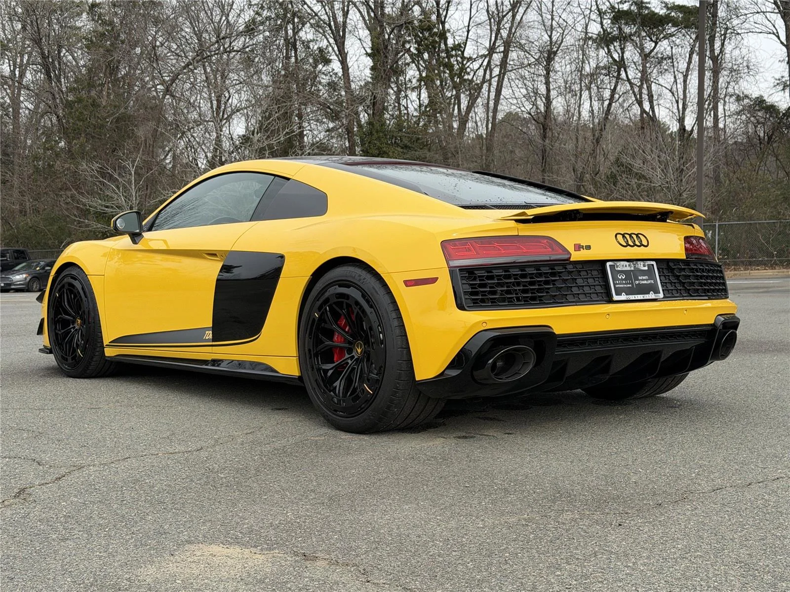 Used 2023 Vegas Yellow Audi V10 performance image 22