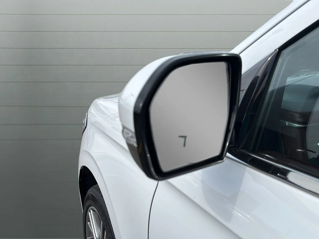 Used 2024 White Ford Limited image 15