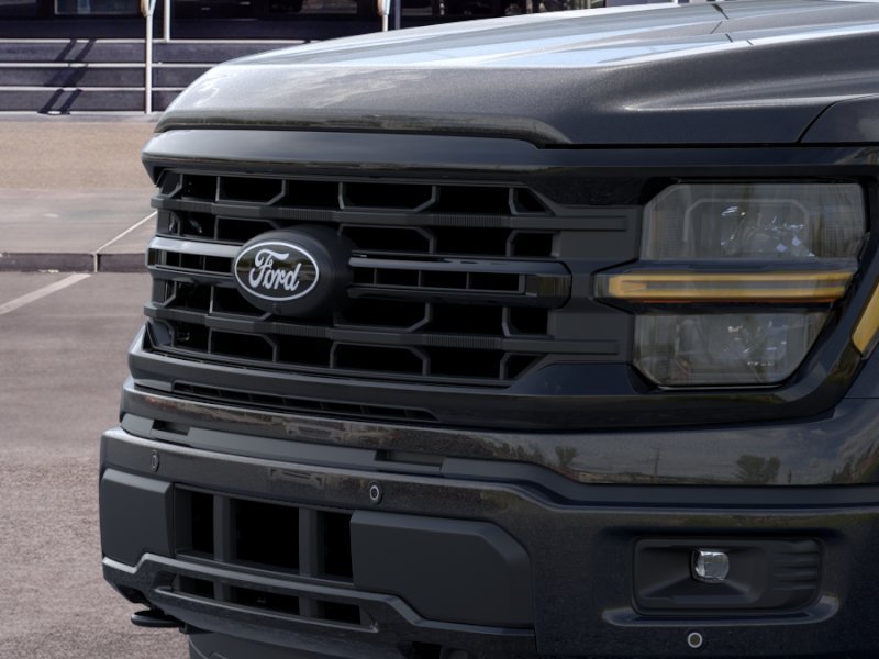 New 2026 Agate Black Metallic Ford XLT image 17