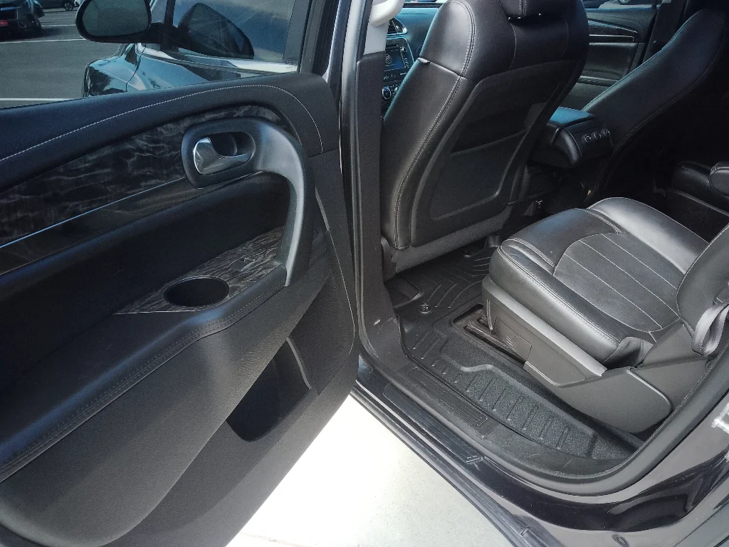 Used 2014 Iridium Metallic Buick Leather image 11