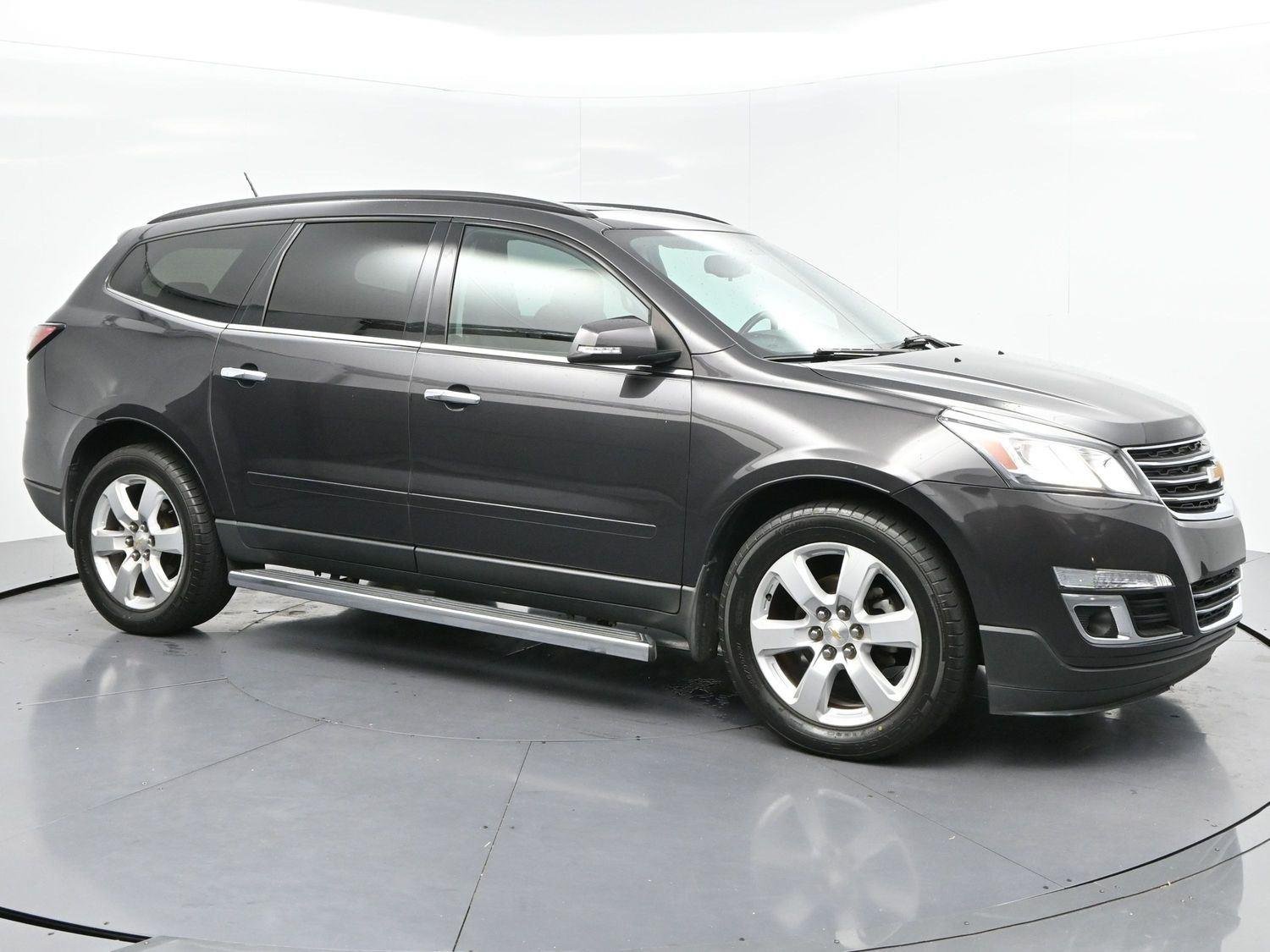 Used 2016 Tungsten Metallic Chevrolet LT image 7