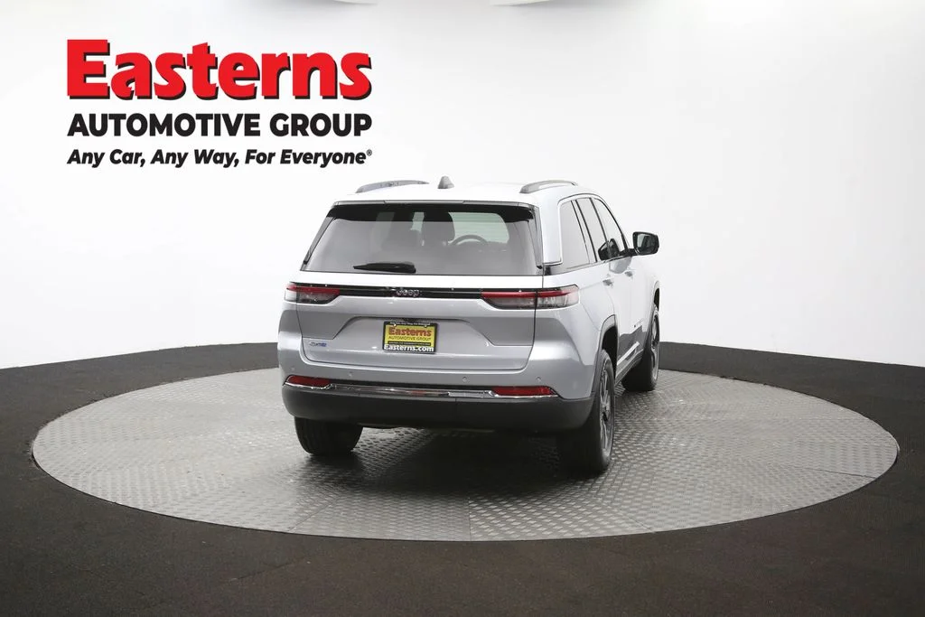 Used 2022 Silver Jeep 4xe image 42