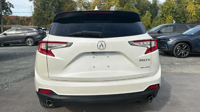 Used 2019  Acura Base image 6