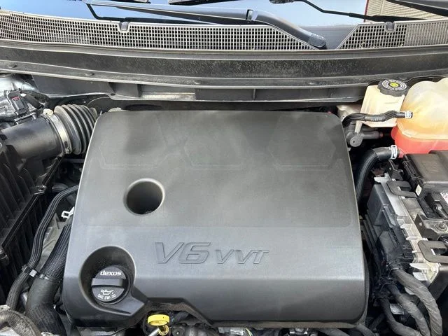 Used 2023 Gray Chevrolet LT Leather image 38