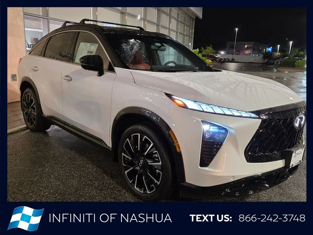 New 2027 2T RAD WHT INFINITI Autograph AWD image 16