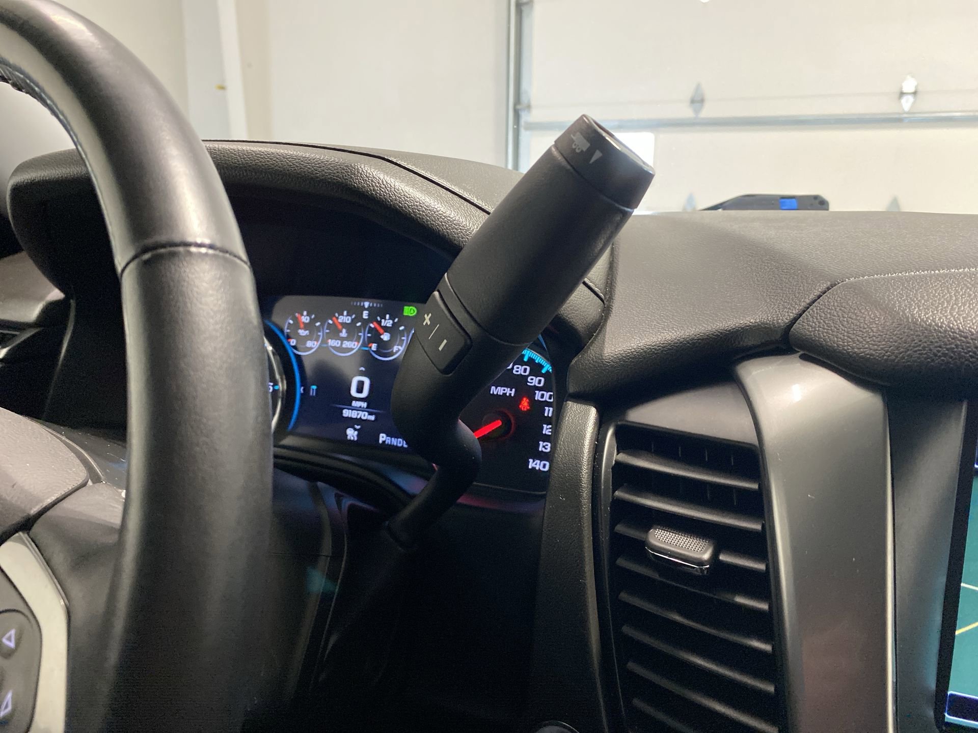 Used 2020 IRIDESCENT PEARL TRICOAT Chevrolet Premier image 16