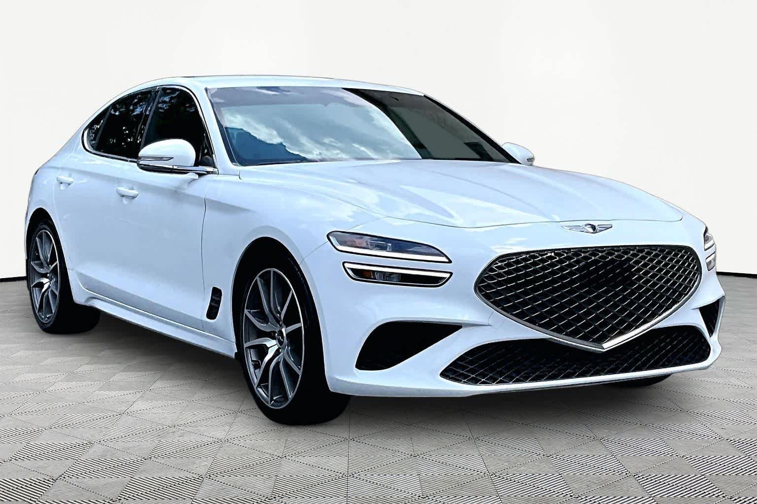 Used 2023 Alta White Genesis 2.0T image 3