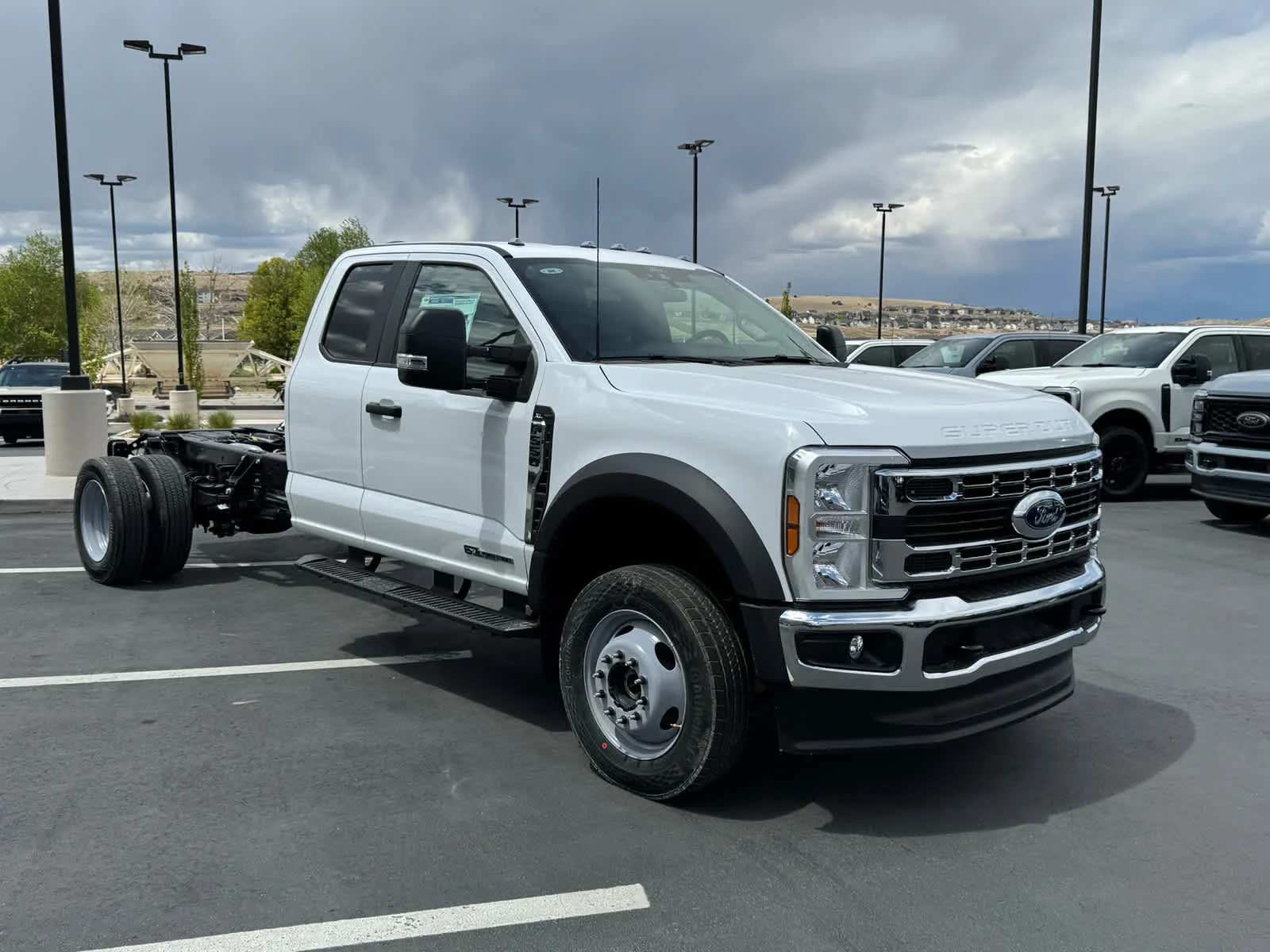 New 2026 Oxford White Ford F-550® XL image 4