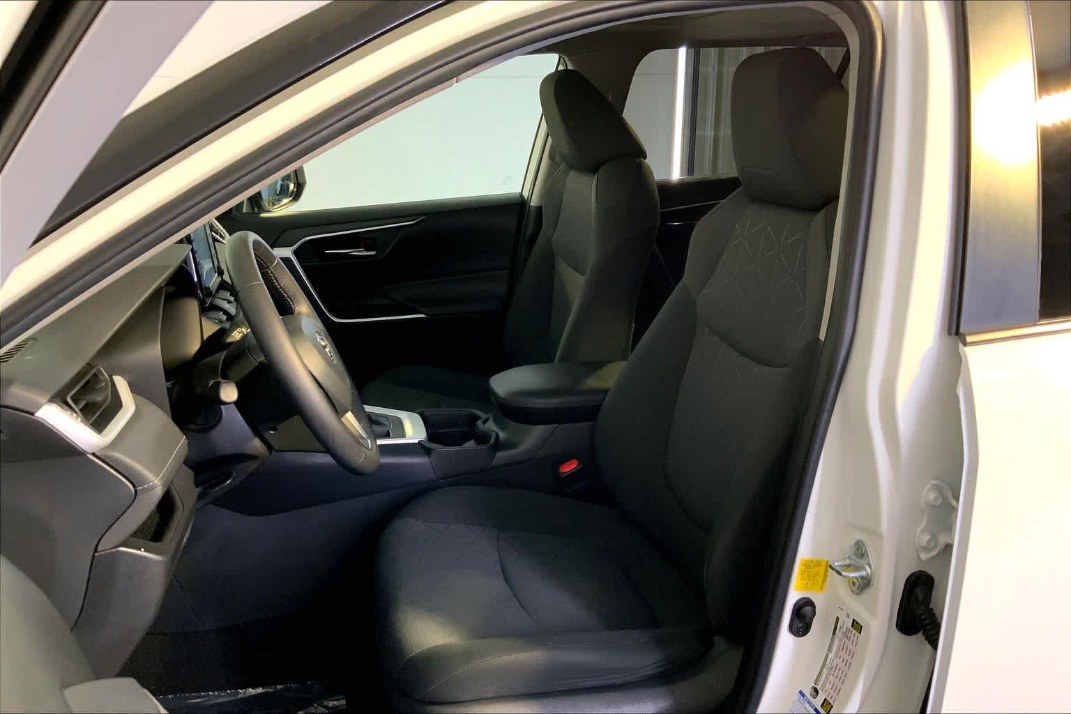 Used 2021 Super White Toyota XLE image 9