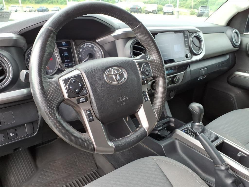 Used 2022 Midnight Black Metallic Toyota SR5 V6 image 12