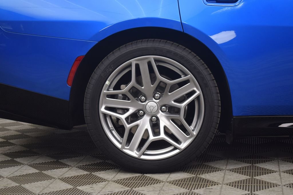 2026 Dodge Charger Daytona Scat Pack - Photo 9
