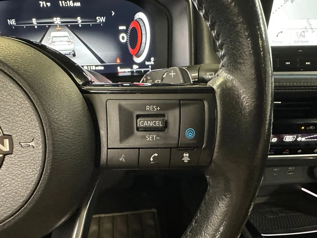 Certified Used 2022 Gun Metallic Nissan Platinum image 12
