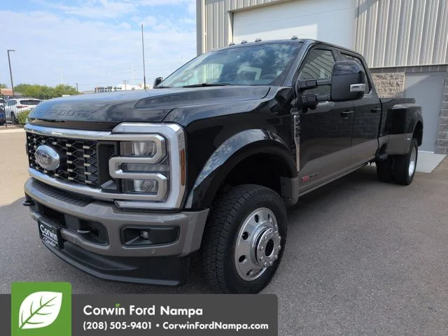 New 2026 Agate Black Metallic Ford King Ranch image 7