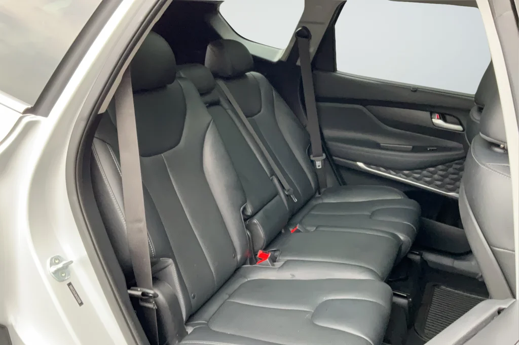 Used 2019 Silver Hyundai Limited image 21
