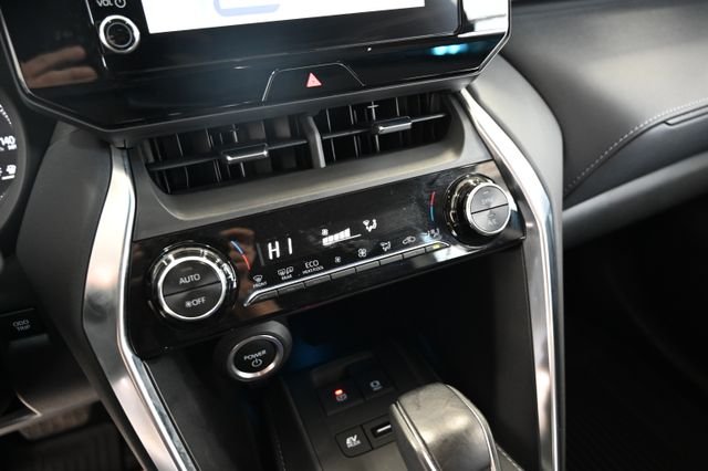 2023 Toyota Venza LE - Photo 17