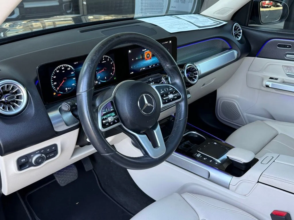 Certified Used 2023  Mercedes-Benz GLB 250 image 22