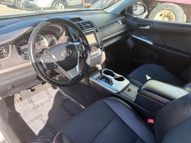Used 2013 White Toyota SE image 9