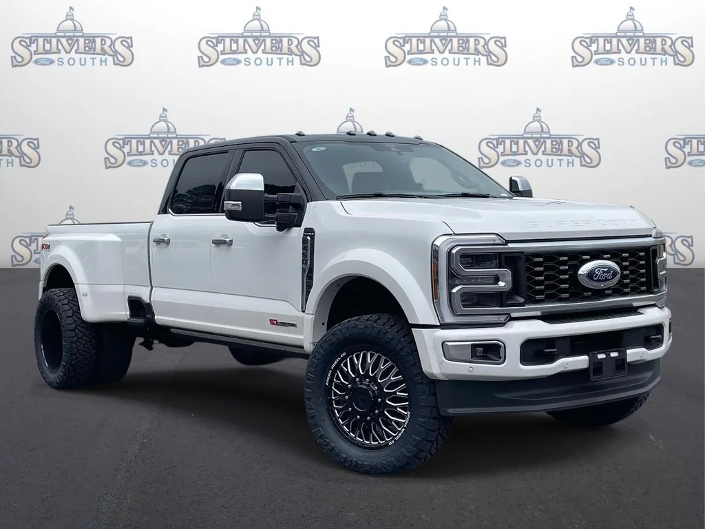 New 2026 White Ford Platinum image 1