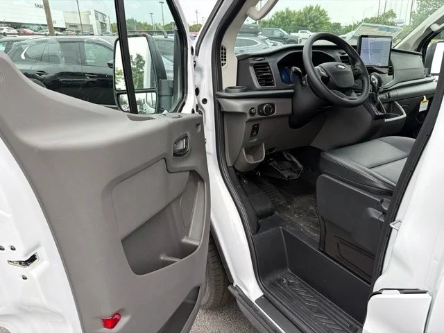 New 2026 White Ford XL image 11