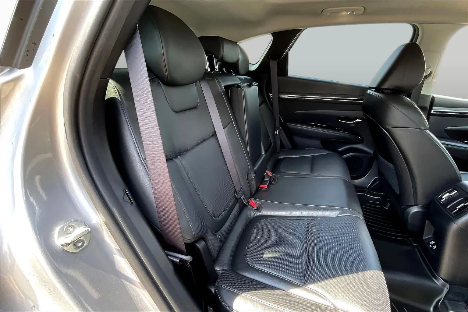 Used 2023 Shimmering Silver Hyundai Limited image 41