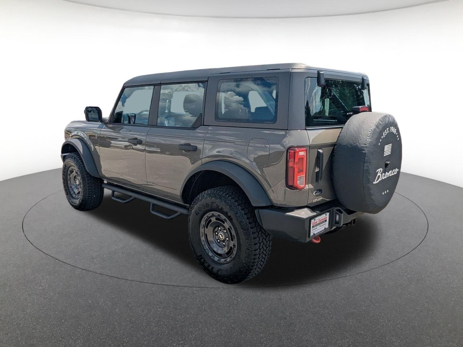 Used 2025 Marsh Gray Ford Base image 7