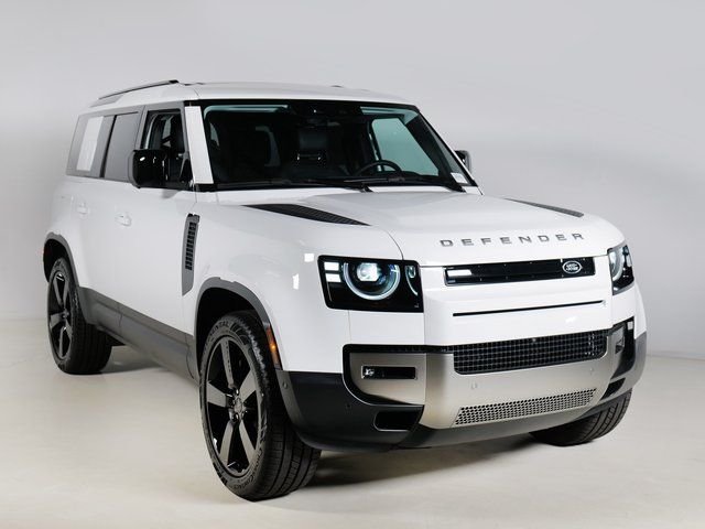 New 2026 Fuji White Land Rover S image 10