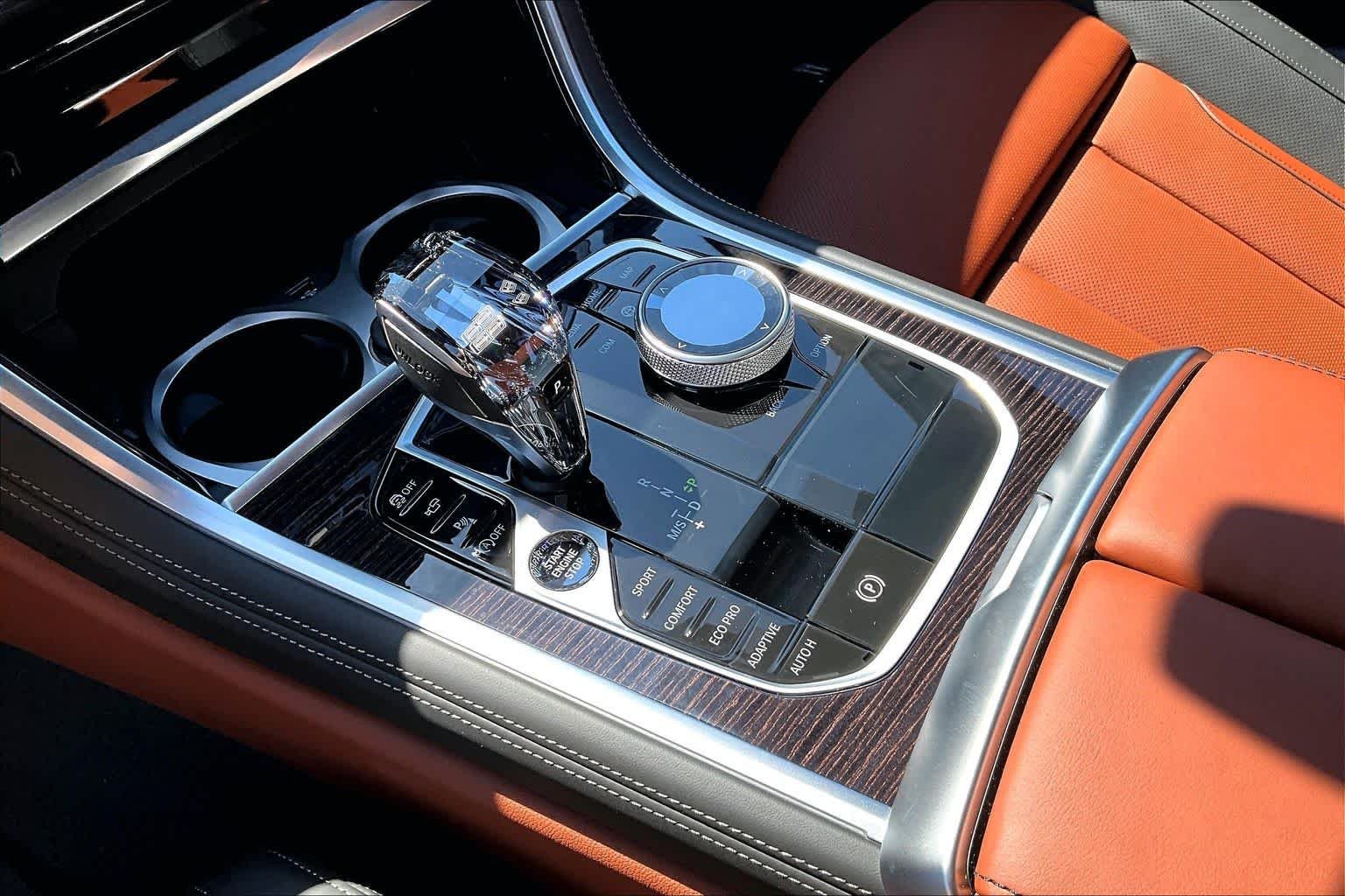 2026 BMW 8 Series 840i - Photo 7