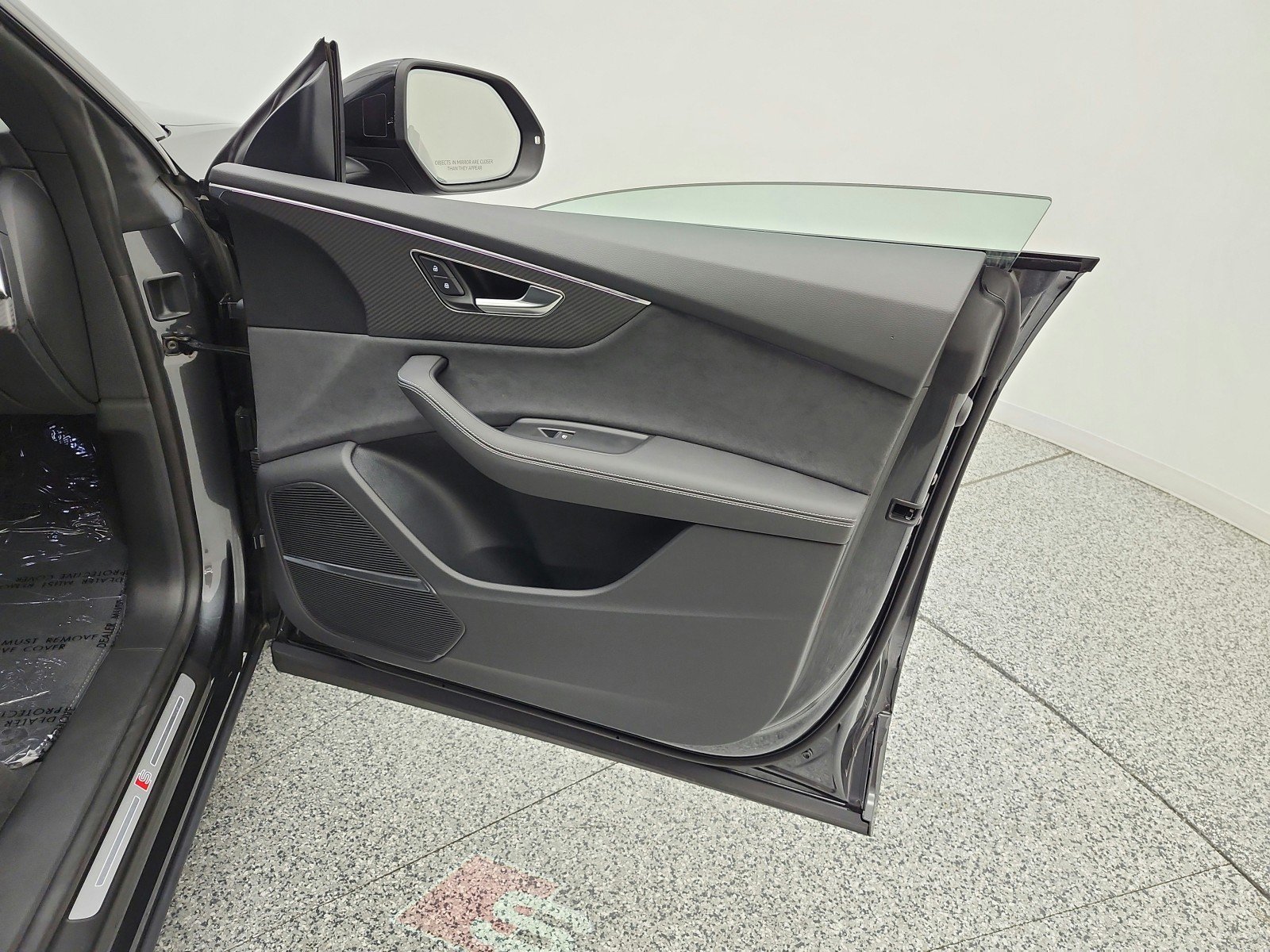 Used 2025 Daytona Gray Pearl Effect Audi Premium Plus image 21