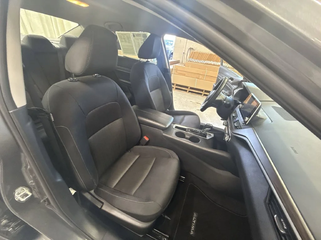 Certified Used 2025 Gun Metallic Nissan SV image 36