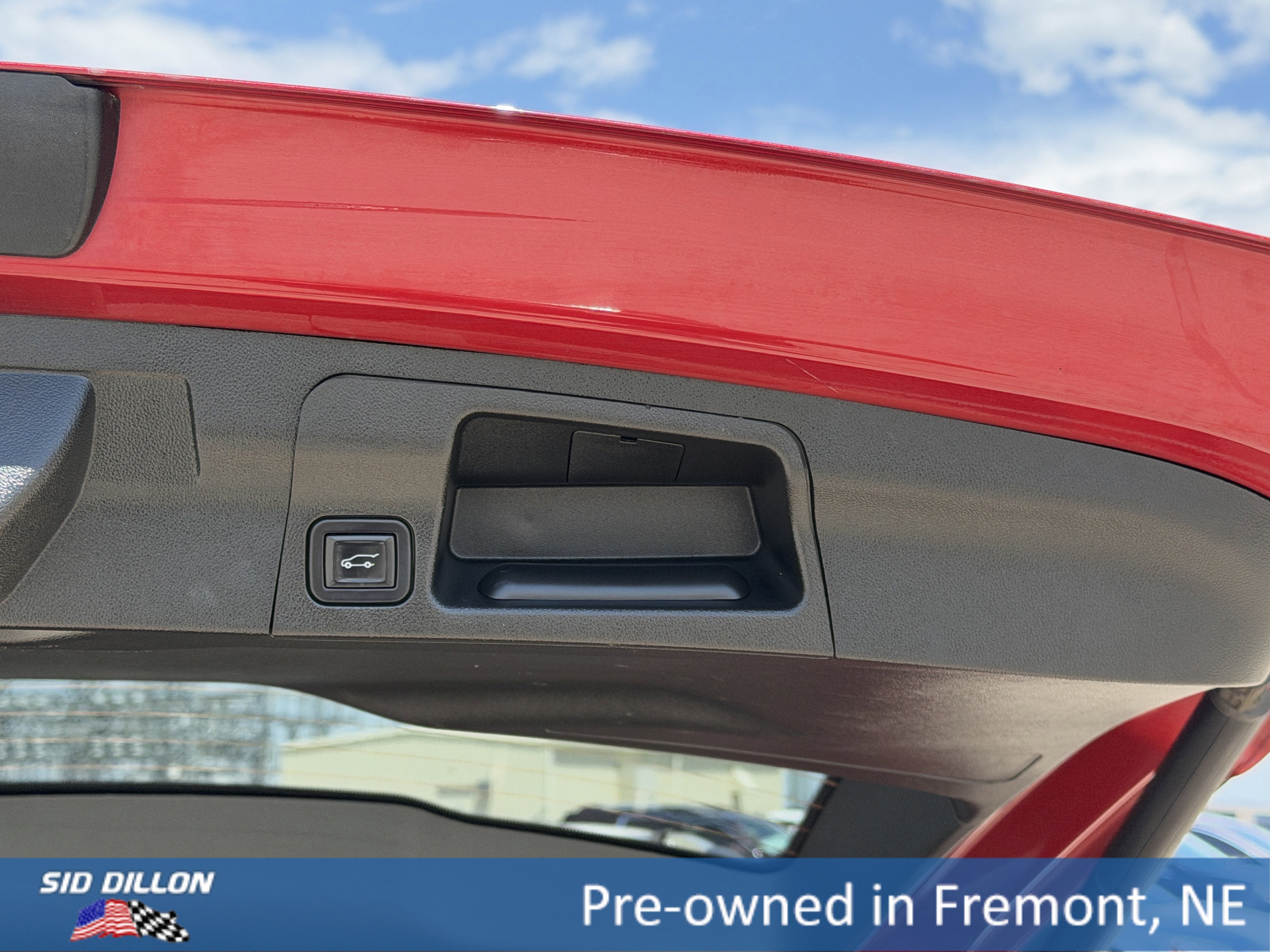 Used 2023 Volcanic Red Tintcoat GMC Denali image 6